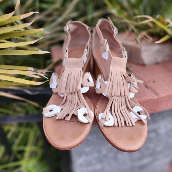 Bernardo tassel block heel‎ sandals - Picture 7 of 12